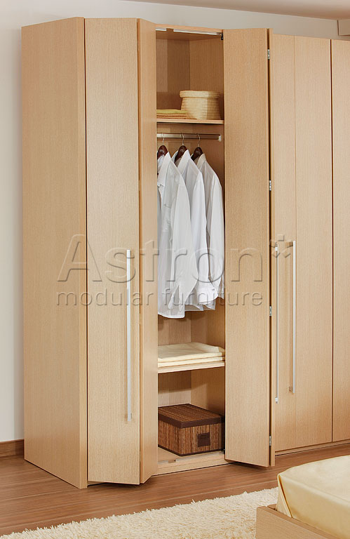 Купить распашной шкаф для одежды, узнать цену на шкаф с распашными ...